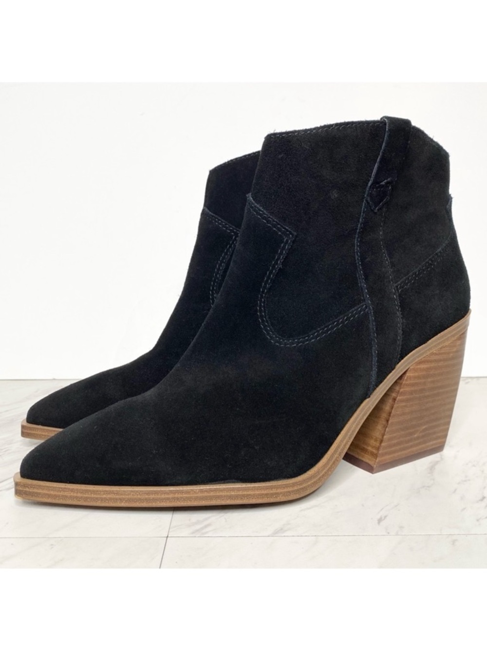 New! Vince Camuto Gredile Black Suede Pointy Toe Bootie 12M